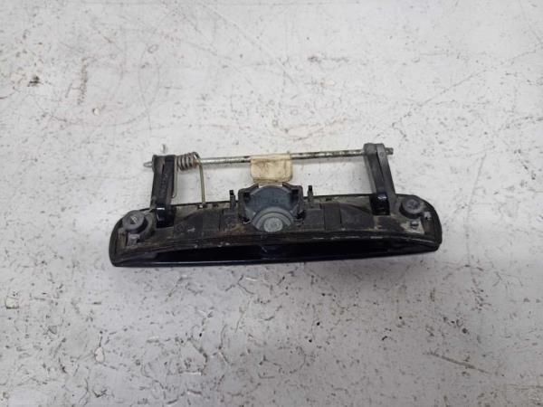 POIGNEE DE HAYON VW POLO 9N/ 9N3 - Vue 2